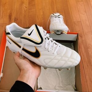 Nike Tiempo Mystic III Cleats (New in Box)